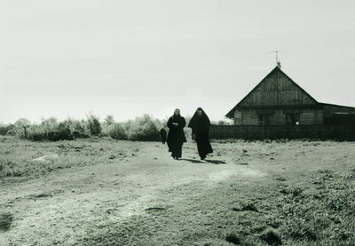 14.Шатилово.Жилой дом на месте храма.Ф.2000 г.